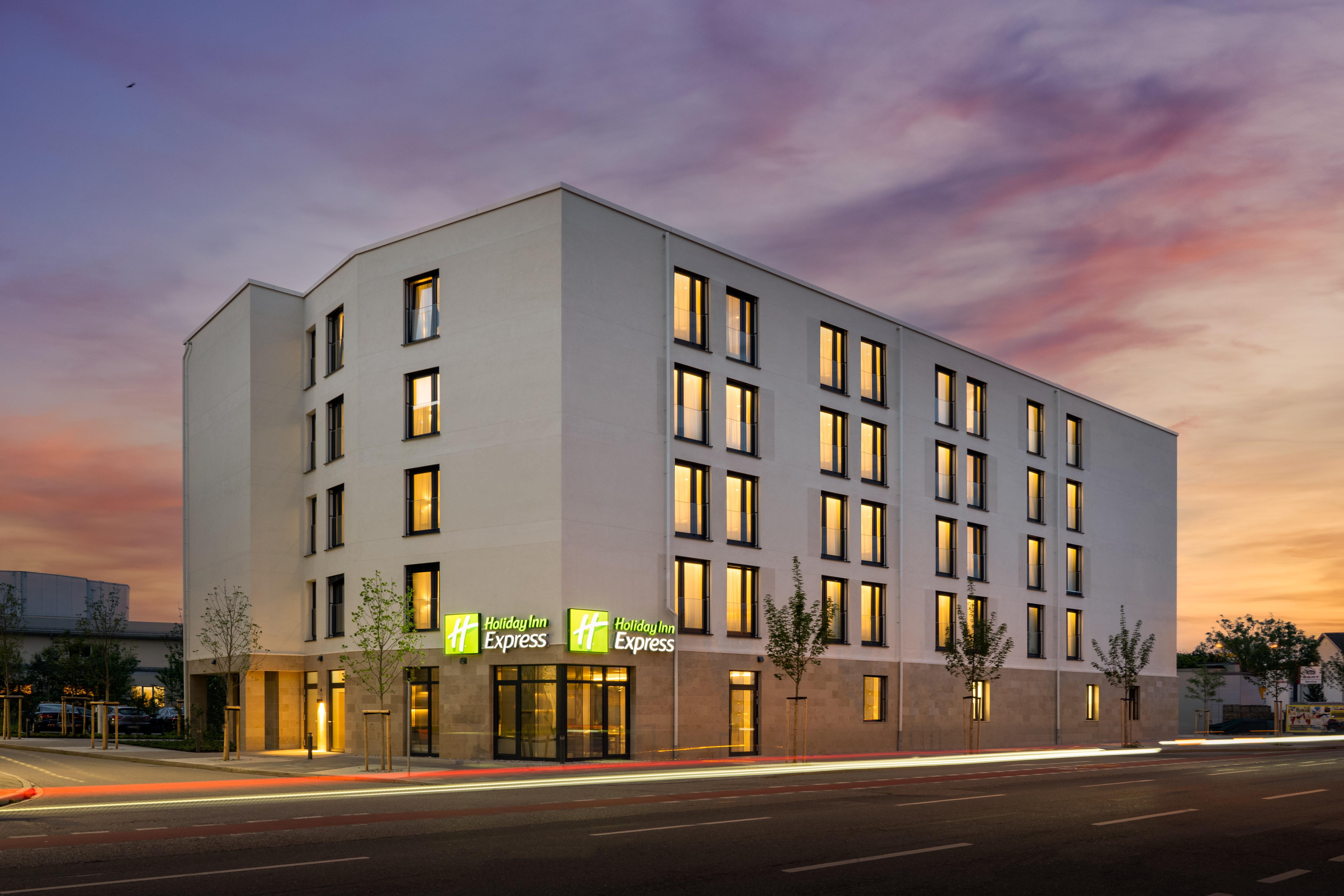 Holiday Inn Express - Rosenheim By Ihg Buitenkant foto